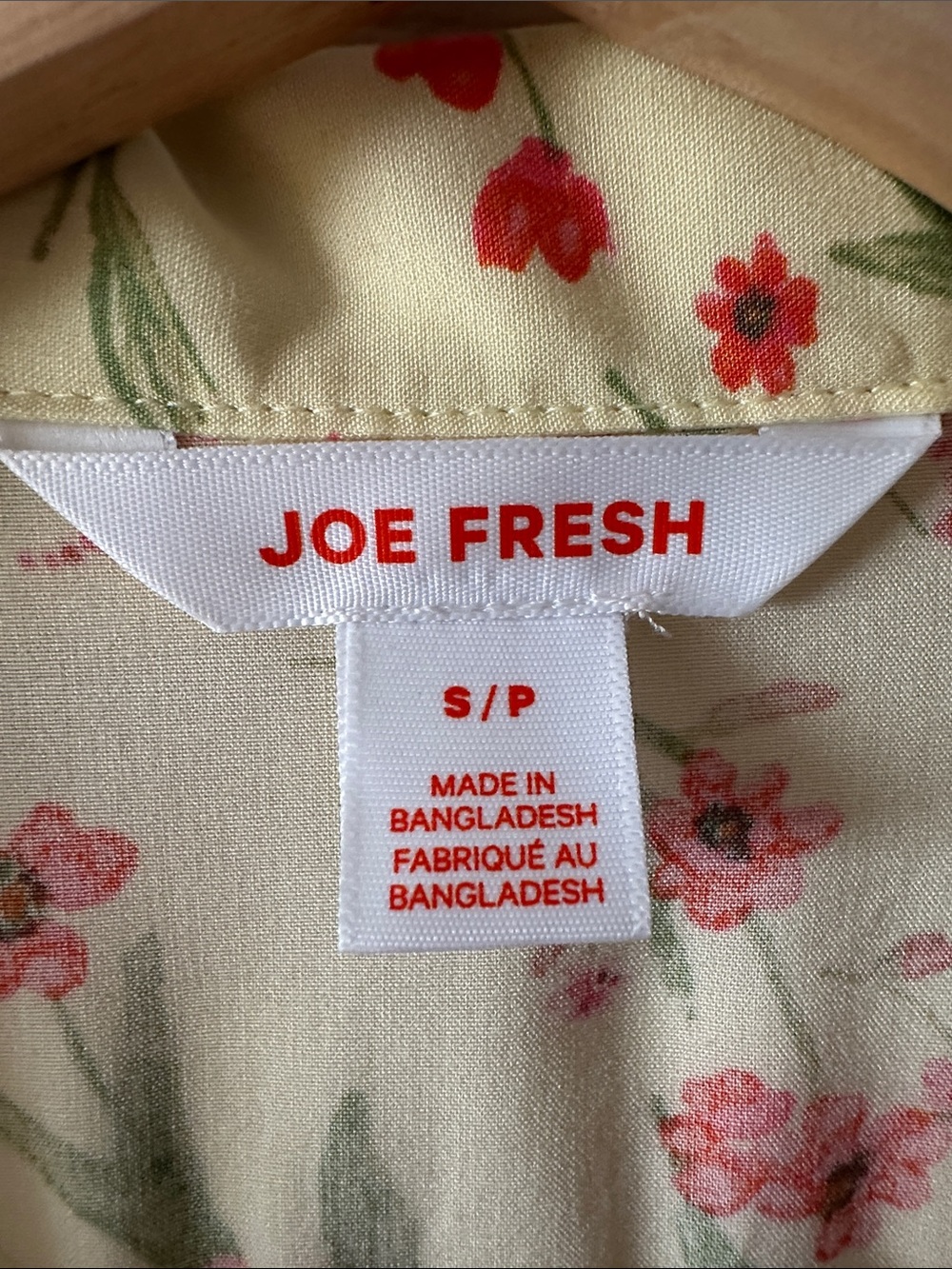 Joe Fresh Yellow Floral Short-Sleeve Crop Button-Down Blouse, Size Small - Picture 7 of 8
